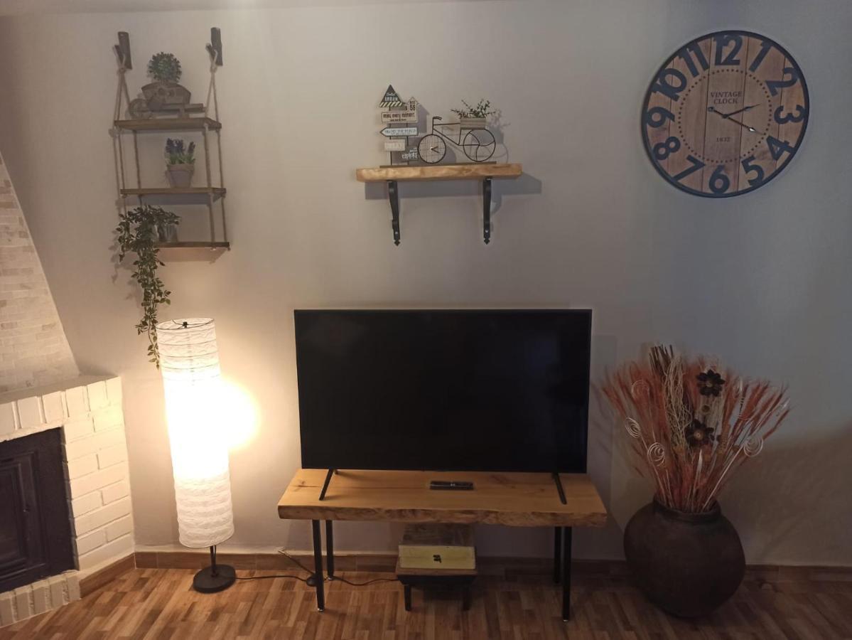 הוילה Casavieja La Casa De La Abuela Desi מראה חיצוני תמונה